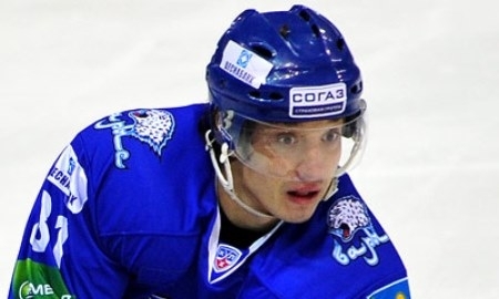 Пушкарев дисквалифицирован на два матча за атаку в голову Шумакова