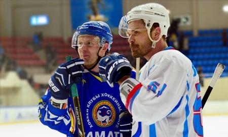 Фоторепортаж с матчей чемпионата РК «Иртыш» — «Алматы» 1:4, 3:4