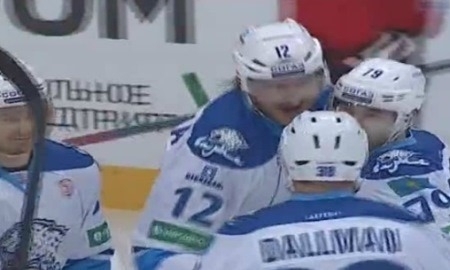 Видео шайб матча КХЛ «Металлург» Новокузнецк — «Барыс» 3:2 Б