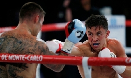 Пользователи интернета обсуждают чапан и капу Геннадия Головкина