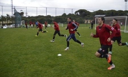 «Шахтер» сыграл вничью с «Волгарем»