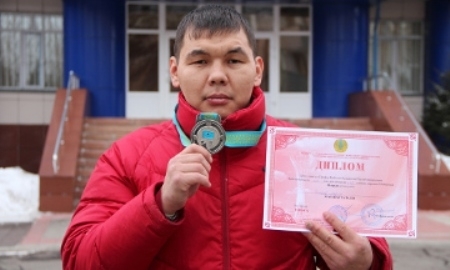 «Серебро» чемпионата республики по джиу-джитсу завоевал павлодарский полицейский