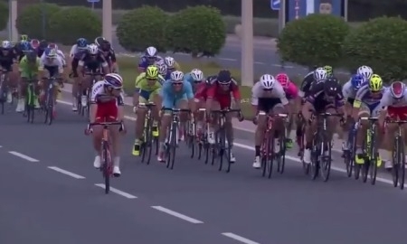 Видео финиша пятого этапа «Тура Катара» с участием гонщиков «Астаны»