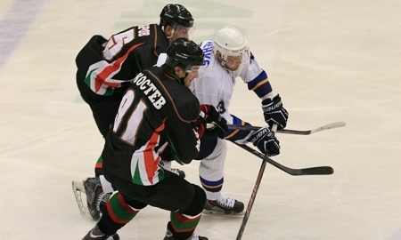 Фоторепортаж с матча ВХЛ «Нефтяник» — «Казцинк-Торпедо» 3:2