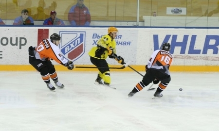 Фоторепортаж с матча ВХЛ «Спутник» — «Сарыарка» 2:1
