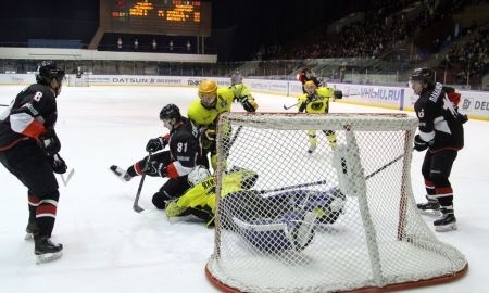 Фоторепортаж с матча ВХЛ «Челмет» — «Сарыарка» 2:4 