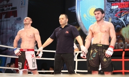 Казахстанец Дагаев выиграл профессиональный бой против россиянина Касумова в Караганде