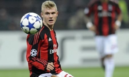 Меркель стал самым дорогим футболистом сборной Казахстана