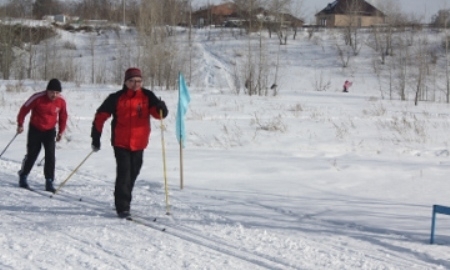 Аким СКО принял участие в массовом забеге на лыжах