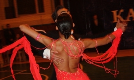 Пара из СКО завоевала «золото» на кубке мира по спортивным танцам в Москве