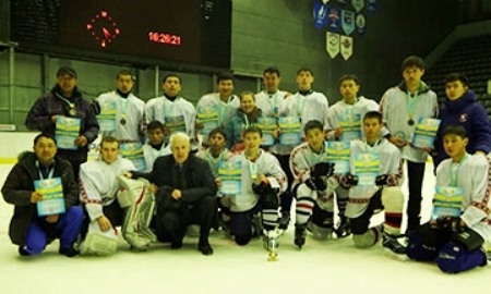 Команда Семея стала победителем турнира по хоккею «Жулдызша» ВКО