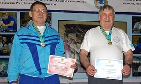 Сергей Маханько стал трехкратным чемпионом Казахстана по армрестлингу