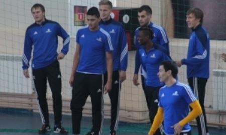 «Астана» возобновила тренировки