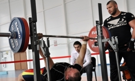 Победителями чемпионата Казахстана по пауэрлифтингу стали жамбылские спортсмены