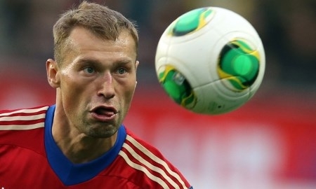 Березуцкий присоединился к вечерней тренировке перед матчем с Казахстаном