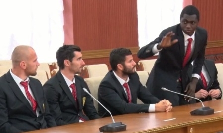 Видео встречи футболистов «Шахтера» с акимом Карагандинской области