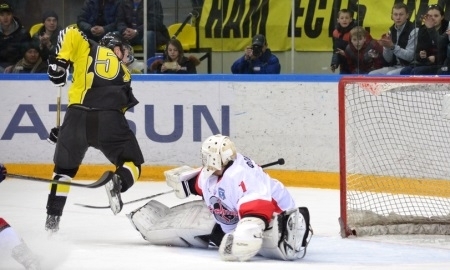 Фоторепортаж с матча плей-офф ВХЛ «Сарыарка» — «Челмет» 1:3