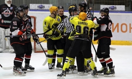Фоторепортаж с матча плей-офф ВХЛ «Челмет» — «Сарыарка» 1:7 