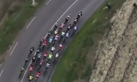 Видео финиша пятого этапа веломногодневки «Париж — Ницца» с участием гонщиков «Астаны»