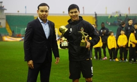 Фото с матча Премьер-Лиги «Кайрат» — «Жетысу» 2:0 