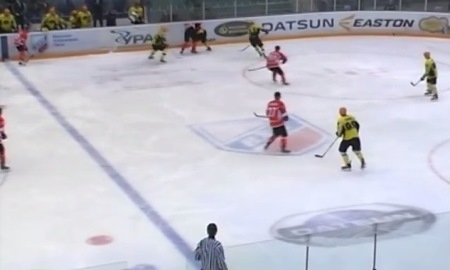 Видеообзор матча плей-офф ВХЛ «Ермак» — «Сарыарка» 2:1 