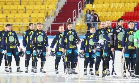 Казахстан, разгромив белорусов, вышел в полуфинал чемпионата мира по бенди