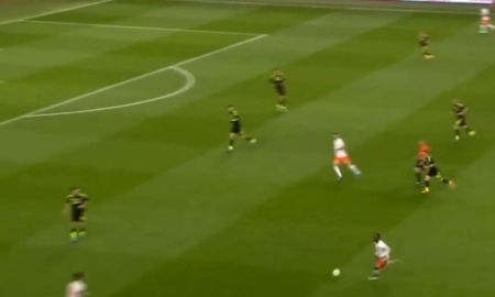 Голландия переиграла Испанию