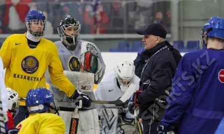 Фоторепортаж с тренировки юношеской сборной Казахстана