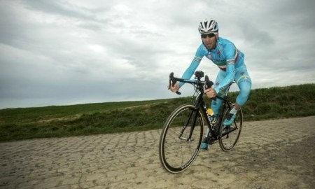 Винченцо Нибали провел разведку брусчатки 4 этапа «Тур де Франс 2015»