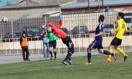 Троевластие