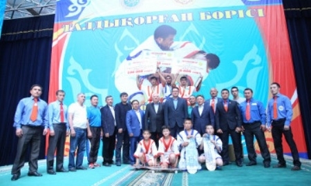 Жаныбек Дюсембаев стал трехкратным чемпионом турнира «Талдыкорган бөрісі»