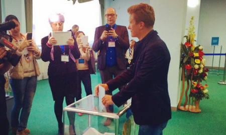 Александр Винокуров принял участие в выборах