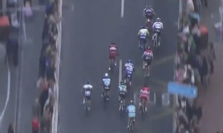 Видео финиша второго этапа веломногодневки «Тур Страны Басков» с участием гонщиков «Астаны»