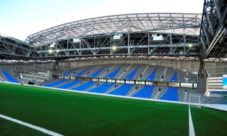 На каких стадионах играют наши футбольные клубы