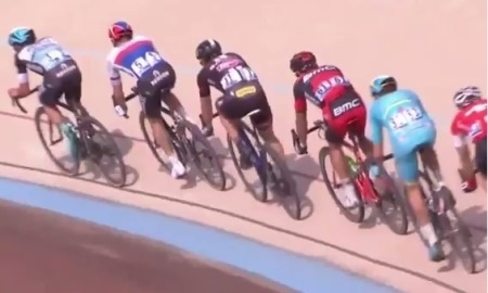 Видео финиша велогонки «Париж — Рубэ» с участием гонщиков «Астаны»