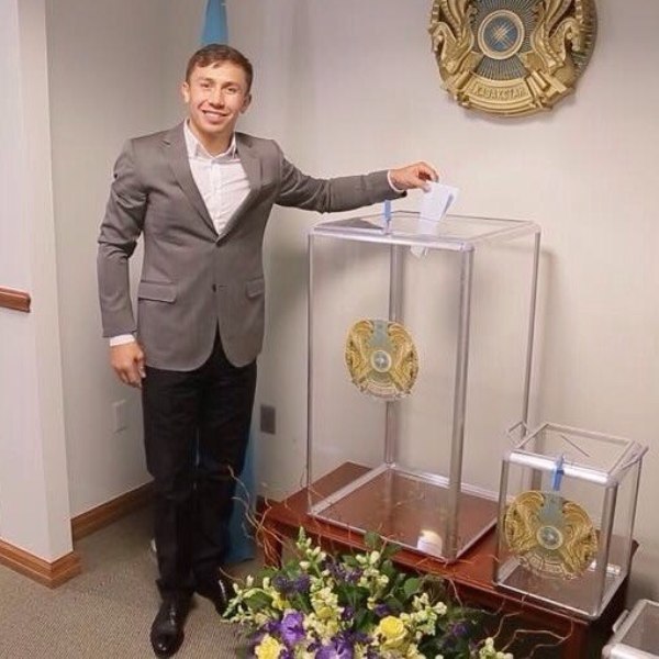 Головкин стал первым казахстанцем, проголосовавшим сегодня в Нью-Йорке