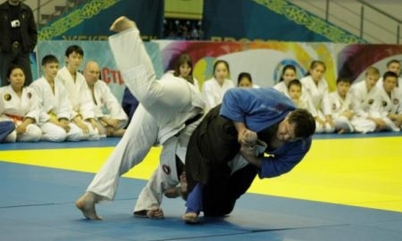 Сербский специалист по айкидо провел мастер-класс в Усть-Каменогорске