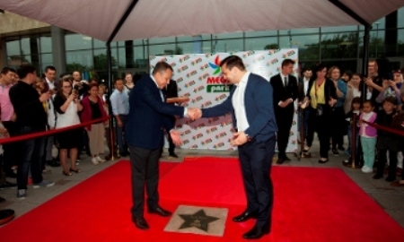 Олимпийские чемпионы открыли «Аллею Звезд» и поздравили Геннадия Головкина