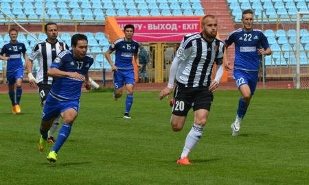 Не щадя соперника