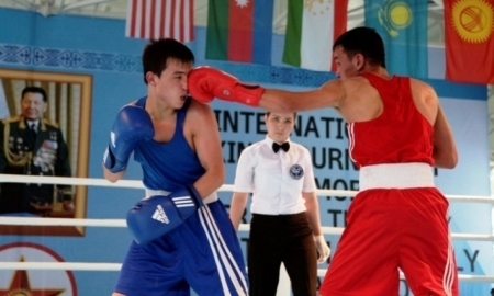 В Алматы армейские спортсмены шести стран поборются за звание лучшего боксера