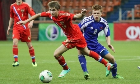 Воспитанника «Тобола» прочат в основной состав московского «Спартака»