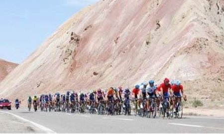 Александр Шушемоин выиграл первый этап Тура Ирана