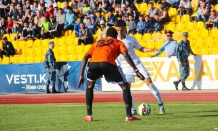 Фоторепортаж с матча Премьер-Лиги «Атырау» — «Шахтер» 1:0