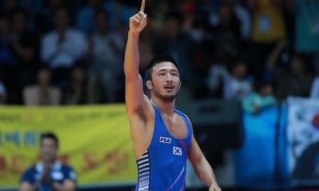 Два казахстанских «классика» — в ТОП-5 фаворитов чемпионата Азии в Дохе