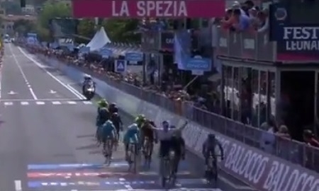 Видео финиша четвертого этапа велогонки «Джиро д’Италия» с участием гонщиков «Астаны»