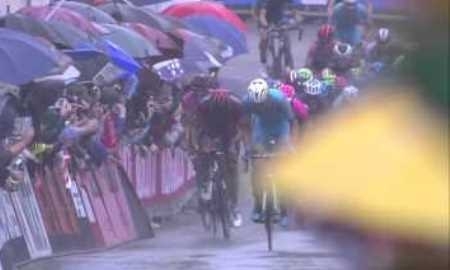 Видео финиша 12-го этапа велогонки «Джиро д’Италия» с участием гонщиков «Астаны»