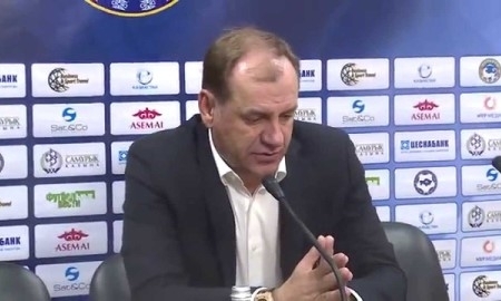 Видео послематчевой пресс-конференции Владимира Вайсса игры Кубка Казахстана «Кайрат» — «Тараз» 4:1 