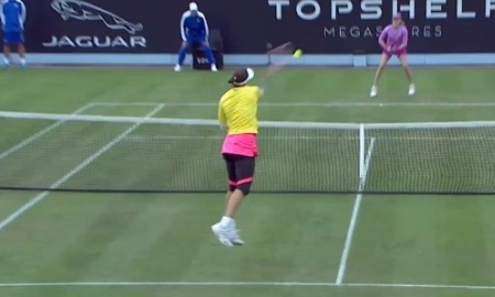 Видеообзор матча турнира Topshelf Open Ярослава Шведова — Эжени Бушар 6:1, 1:6, 6:4