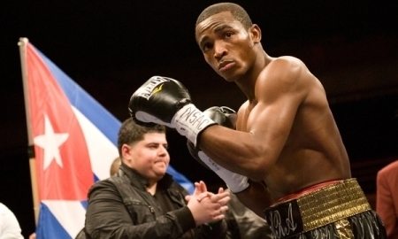 Эрисланди Лара: «Головкин показывает много дыр в обороне»