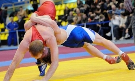 Казахстанский борец завоевал титул чемпиона Азии среди юношей